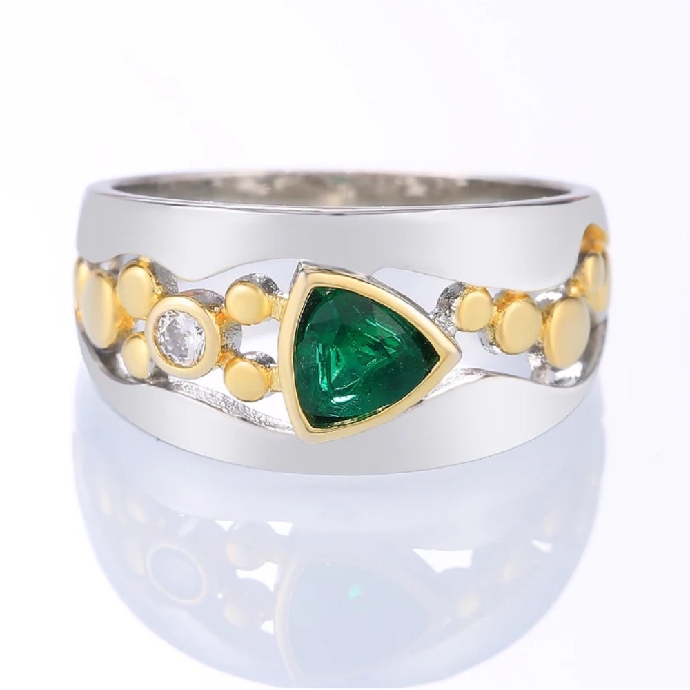 Emerald Green / Gemstone / Statement / Ring / Sil… - image 8